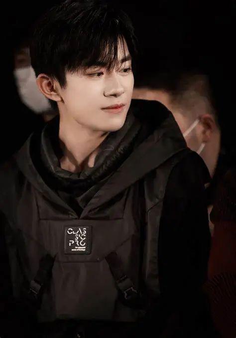 娱乐吃瓜酱张颂文,娱乐吃瓜酱的幕后故事