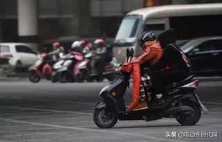 娱乐吃瓜酱电动车,单摇臂设计，150km续航，电动车界的“Vespa”新宠儿