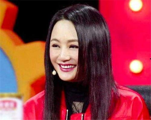 娱乐吃瓜君曹颖,从主持界女神到家庭幸福，娱乐圈的励志传奇