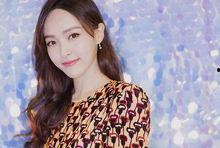 娱乐吃瓜酱李佳琪,从网红到跨界影视圈的璀璨明星”